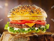 热带丛林凤梨双倍培根堡Pineappleburger