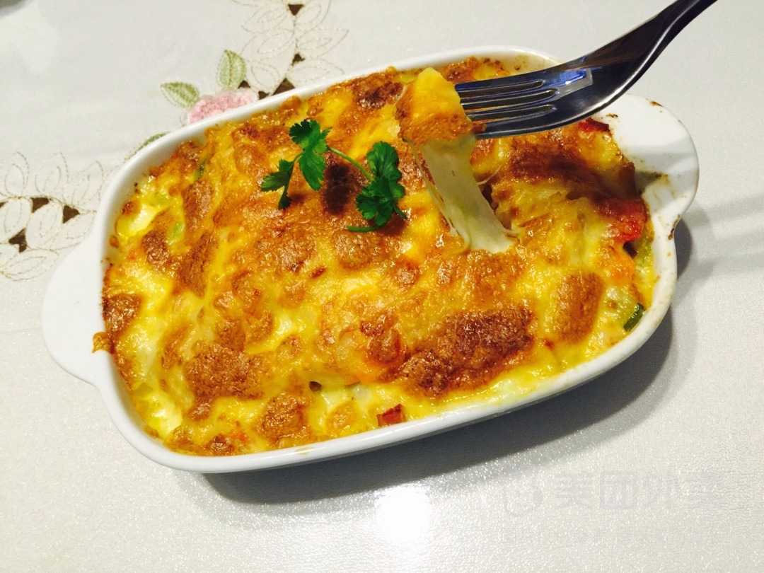 菠萝鸡肉芝士焗饭